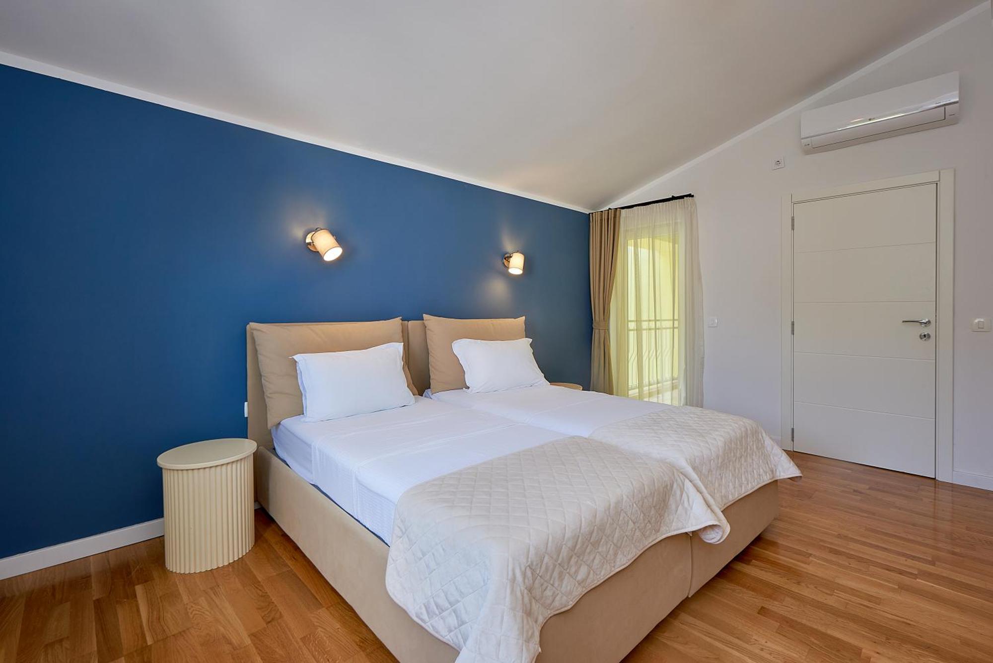 2Montenegro Mimoza Apartments Dobrota Bagian luar foto
