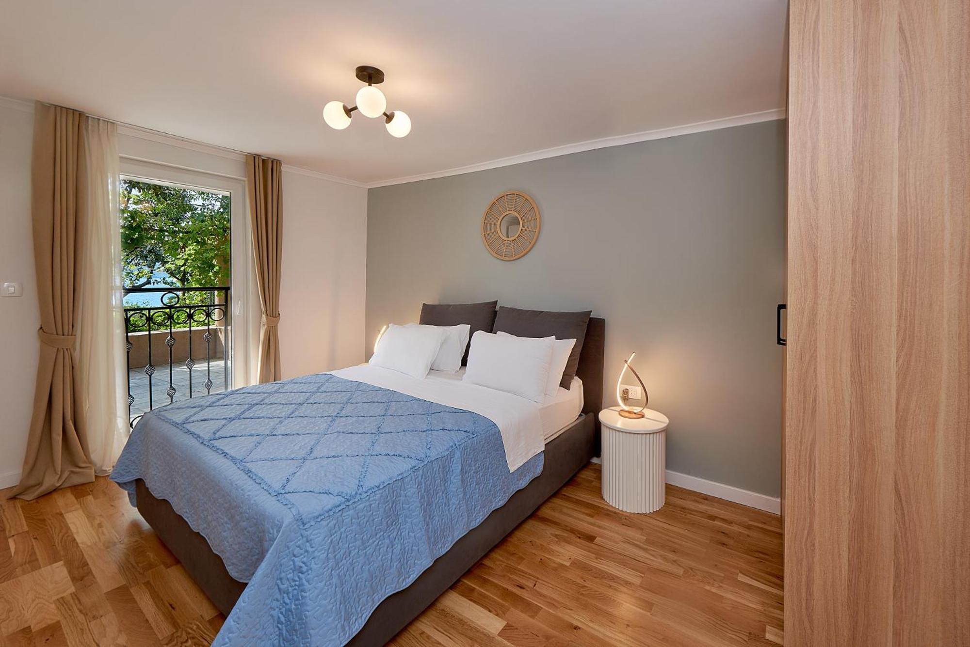 2Montenegro Mimoza Apartments Dobrota Bagian luar foto